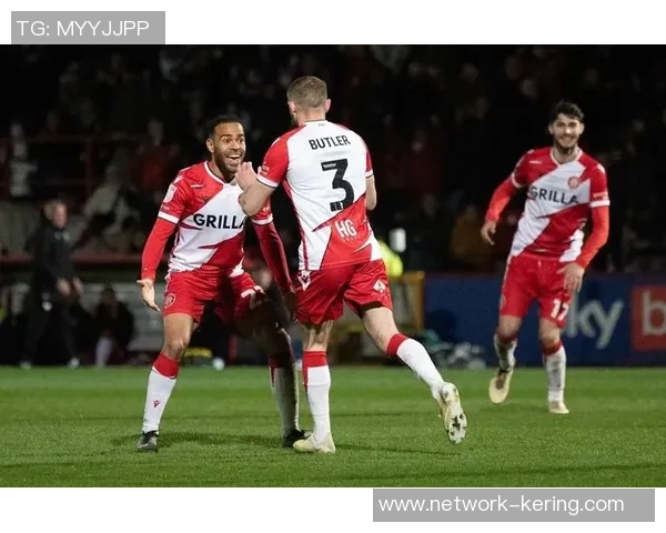 布莱克本与伯恩里激战正酣谁能在这场较量中笑到最后